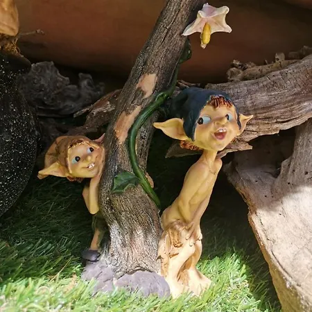 La Chaumiere Magique Des Elfes Et Son Escape Game Bed & Breakfast Servas (Gard)