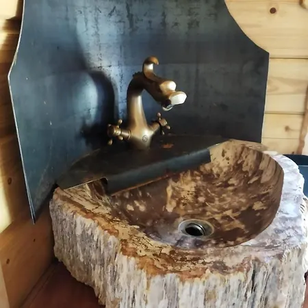 La Chaumiere Magique Des Elfes Et Son Escape Game